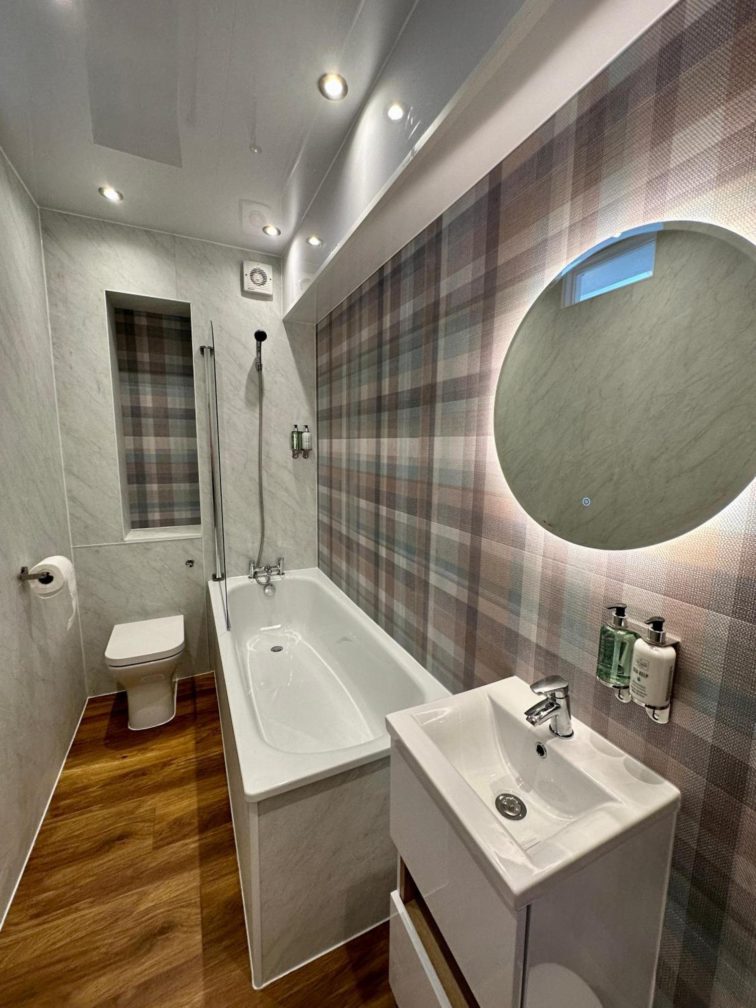 4 Sheraton Apartments Форт-Уильям Экстерьер фото