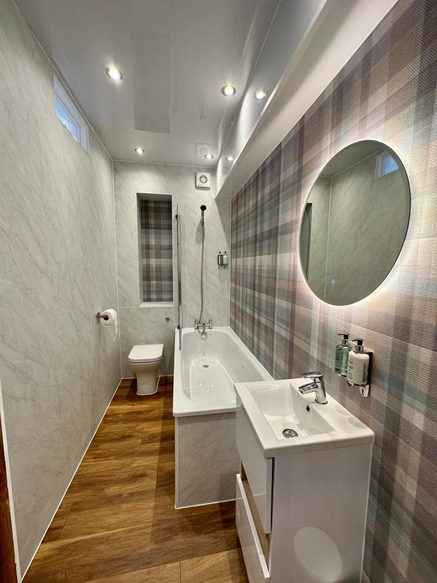4 Sheraton Apartments Форт-Уильям Экстерьер фото